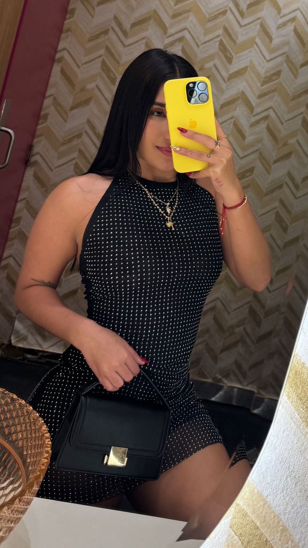 613363372